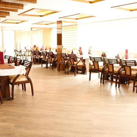 Hotel Shelter Gwalior Extérieur photo