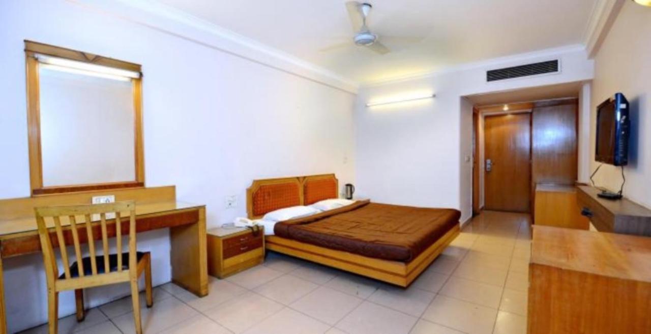 Hotel Shelter Gwalior Extérieur photo